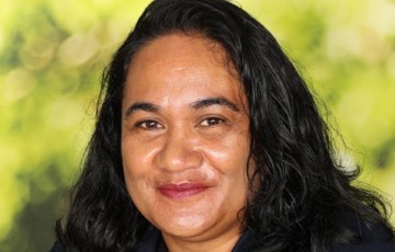 Lisa Centre Cook (Small)