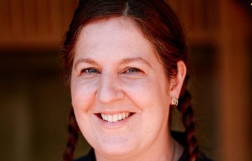Julia Walsh (Small)